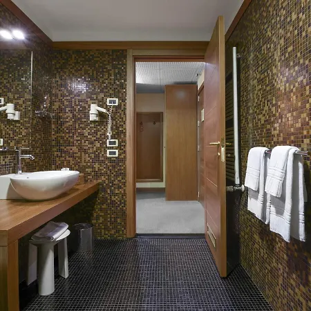 Thai Si Royal Thai Spa Hotel Lovadina Buitenkant foto